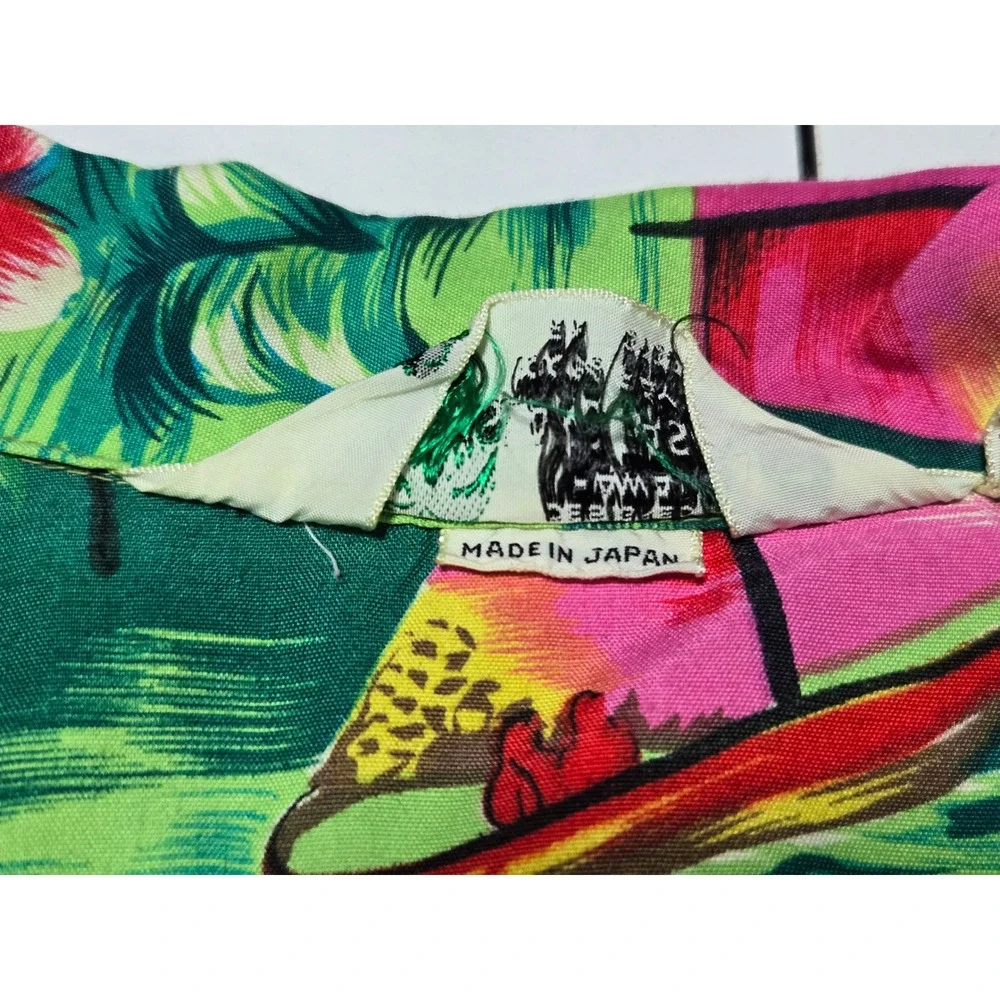 Island Fashions vibrant island